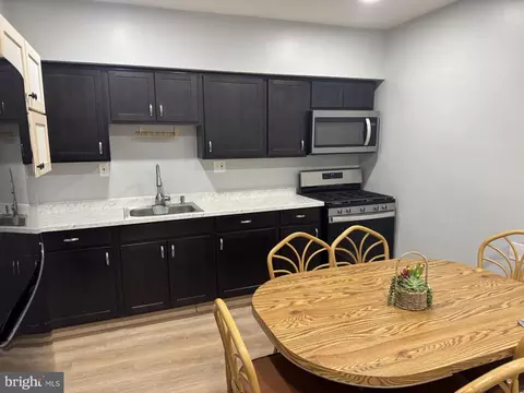 Kitchen - 224 E Burke Ave, Towson, MD 21286 photo 5 of 5