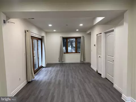 Living - 224 E Burke Ave, Towson, MD 21286 photo 1 of 6