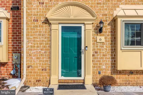 Entry Way - 6 Campton Ct, Nottingham, MD 21236 photo 1 of 3