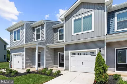 Exterior - 8145 Bartholomew Ct, Baltimore, MD 21206 photo 1 of 4