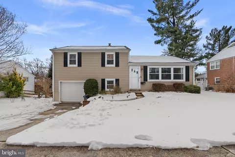 122 Wyndcrest Ave, Catonsville, MD 21228