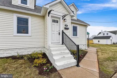 100 Margaret Ave, Essex, MD 21221