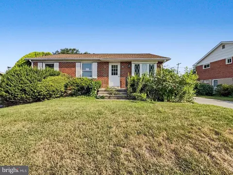 2302 Weathervane Rd, Parkville, MD 21234