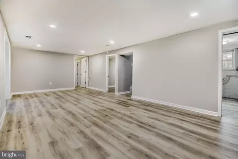Living - 5543 Lanham Way, Baltimore, MD 21206 photo 3 of 4
