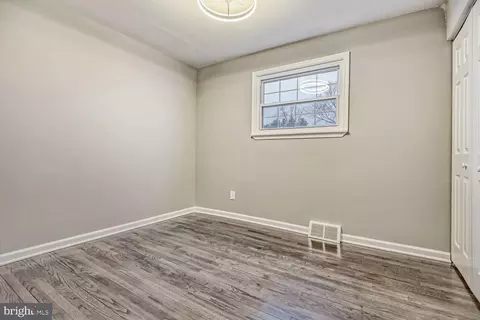 Bedroom - 5543 Lanham Way, Baltimore, MD 21206 photo 2 of 4