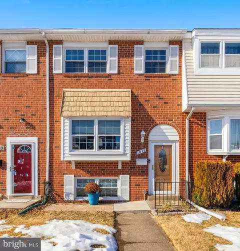 1015 Stormont Cir, Halethorpe, MD 21227