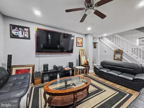 Living - 5900 Hamilton Ave, Rosedale, MD 21237 photo 2 of 2