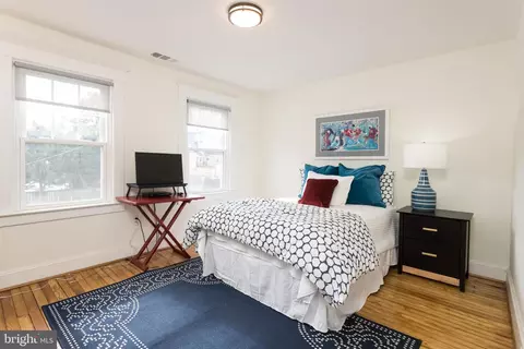 Bedroom - 625 Dunkirk Rd, Baltimore, MD 21212 photo 4 of 7