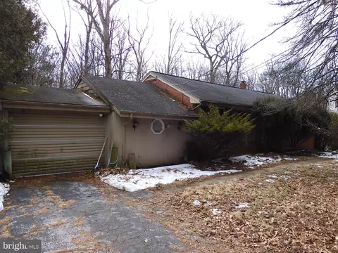 1005 Hart Rd, Towson, MD 21286