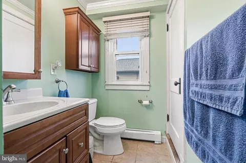 Bath - 6909 N Point Rd, Sparrows Point, MD 21219 photo 2 of 3