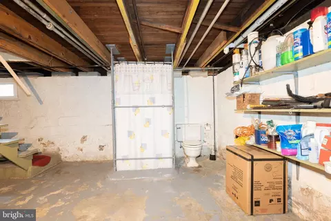Bath - 6909 N Point Rd, Sparrows Point, MD 21219 photo 3 of 3