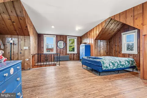 Bedroom - 6909 N Point Rd, Sparrows Point, MD 21219 photo 6 of 8