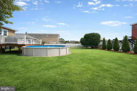 Exterior - 6909 N Point Rd, Sparrows Point, MD 21219 photo 8 of 8