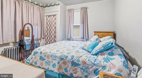 Bedroom - 6909 N Point Rd, Sparrows Point, MD 21219 photo 2 of 8