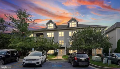 8801 Stone Ridge Cir #T-2, Pikesville, MD 21208