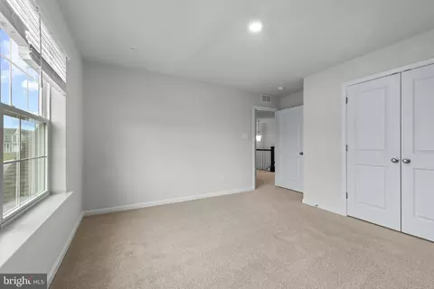 Entry Way - 1201 Otter Point Ct, Middle River, MD 21220 photo 6 of 13