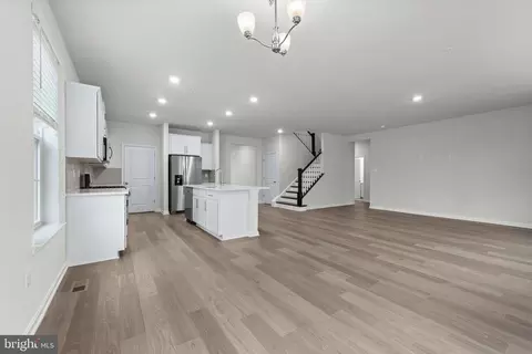 Entry Way - 1201 Otter Point Ct, Middle River, MD 21220 photo 3 of 13