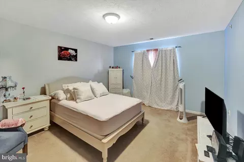 Bedroom - 13 Willow Path Ct, Nottingham, MD 21236 photo 1 of 3