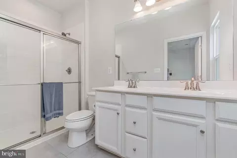 Bath - 2906 Shaws Rd, Edgemere, MD 21219 photo 1 of 2