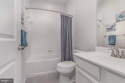Bath - 2906 Shaws Rd, Edgemere, MD 21219 photo 2 of 2