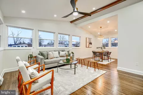 3510 Rockdale Ct, Windsor Mill, MD 21244