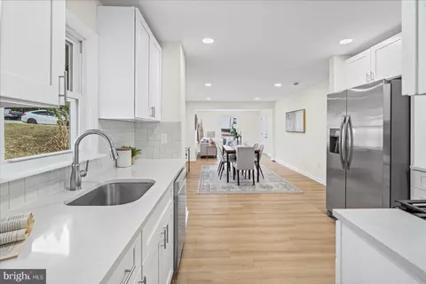 Entry Way - 4412 Maple Ave, Halethorpe, MD 21227 photo 2 of 3