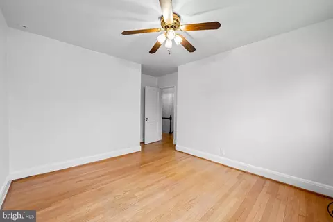 Bedroom - 111 Dunkirk Rd, Baltimore, MD 21212 photo 3 of 5