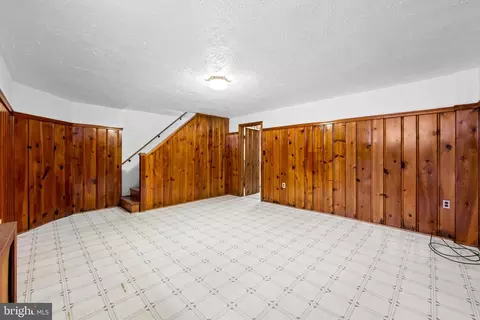 Living - 111 Dunkirk Rd, Baltimore, MD 21212 photo 4 of 4
