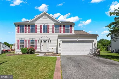 1307 Nautical Cir, Essex, MD 21221