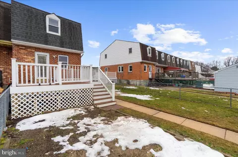 Exterior - 725 Kingston Rd, Middle River, MD 21220 photo 5 of 6