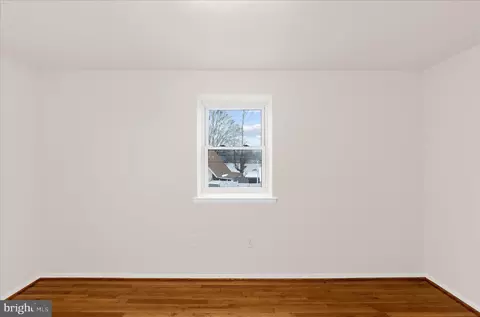Bedroom - 725 Kingston Rd, Middle River, MD 21220 photo 5 of 9