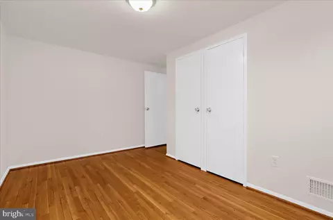 Bedroom - 725 Kingston Rd, Middle River, MD 21220 photo 2 of 9