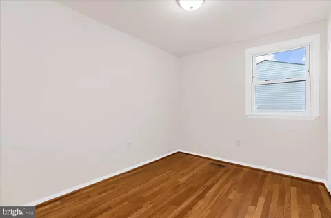 Bedroom - 725 Kingston Rd, Middle River, MD 21220 photo 6 of 9