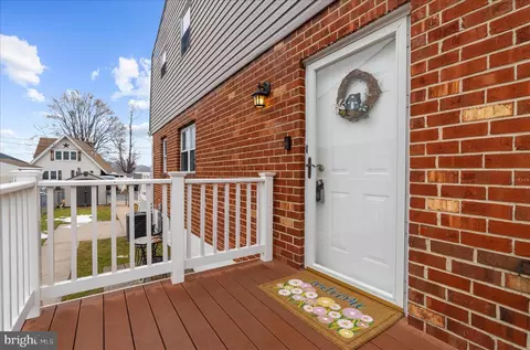 Exterior - 725 Kingston Rd, Middle River, MD 21220 photo 1 of 6