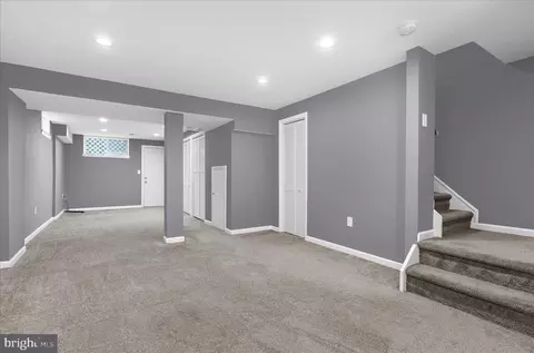Entry Way - 725 Kingston Rd, Middle River, MD 21220 photo 3 of 3