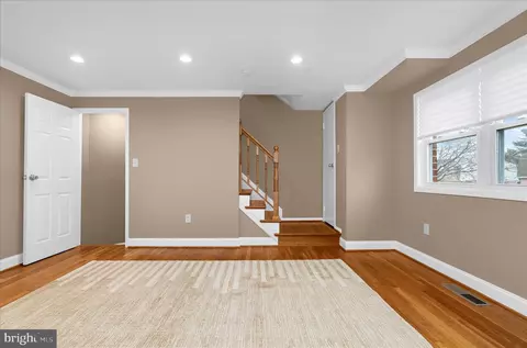 Living - 725 Kingston Rd, Middle River, MD 21220 photo 1 of 3