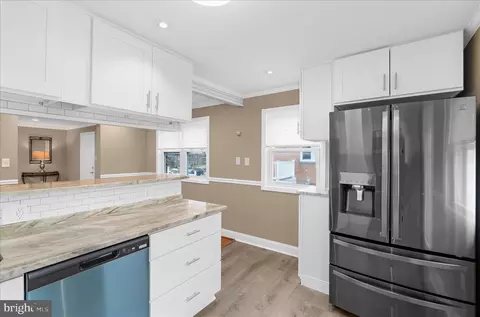 Kitchen - 725 Kingston Rd, Middle River, MD 21220 photo 1 of 2
