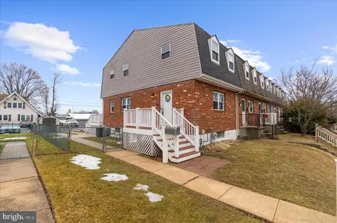 725 Kingston Rd, Middle River, MD 21220