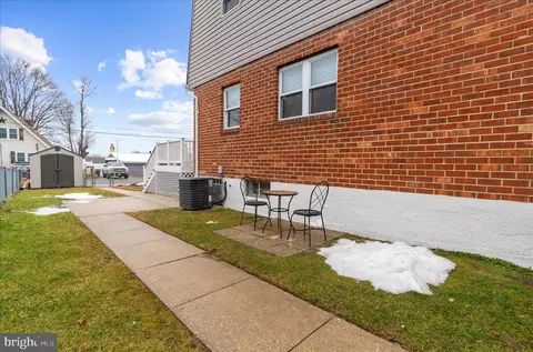 Exterior - 725 Kingston Rd, Middle River, MD 21220 photo 6 of 6