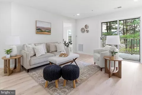 8811 Stone Rdg #103, Pikesville, MD 21208