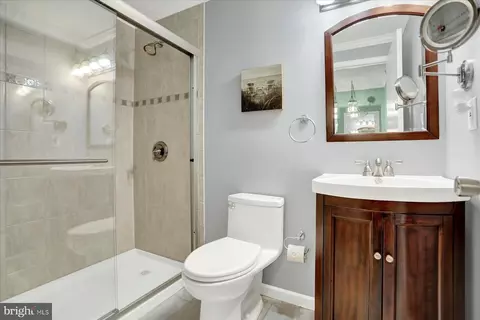 Bath - 9228 Bowline Rd, Nottingham, MD 21236 photo 2 of 3