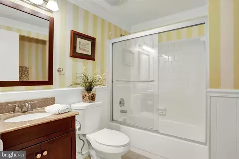 Bath - 9228 Bowline Rd, Nottingham, MD 21236 photo 3 of 3