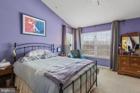 Bedroom - 3406 Pintail Rd, Baltimore, MD 21222 photo 3 of 3