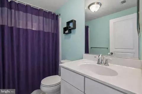 Bath - 3406 Pintail Rd, Baltimore, MD 21222 photo 2 of 3