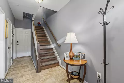 Entry Way - 3406 Pintail Rd, Baltimore, MD 21222 photo 1 of 4
