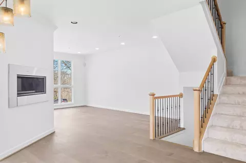 Living - 39 Stridesham Ct, Baltimore, MD 21209 photo 4 of 6