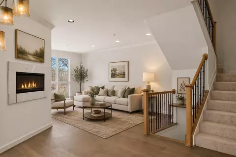 Living - 39 Stridesham Ct, Baltimore, MD 21209 photo 3 of 6