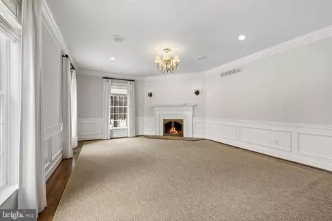 Living - 14002 Fox Run Ct, Phoenix, MD 21131 photo 8 of 11