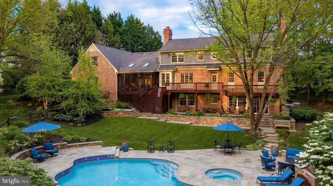 14002 Fox Run Ct, Phoenix, MD 21131