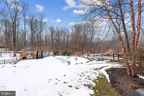 Exterior - 14002 Fox Run Ct, Phoenix, MD 21131 photo 7 of 13